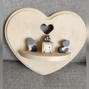 Firm final price!*Heart-Shaped Wood Shelf(12")